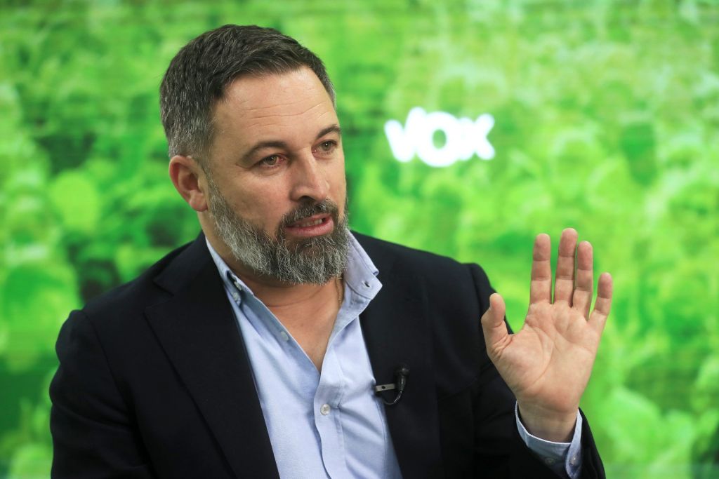 santiago abascal 13092091340294660365